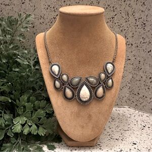 Faux stone cabochon necklace